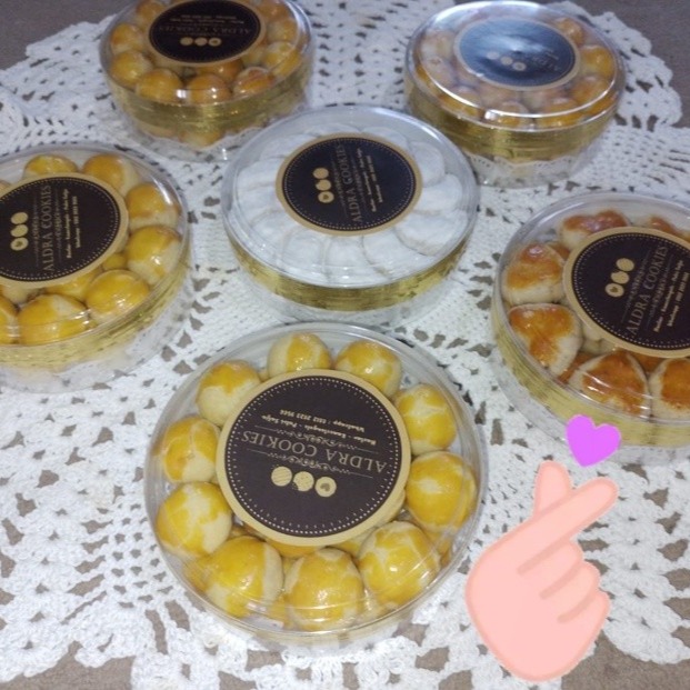 Eulis Aliah D RT 001/002 - Aldra Cookies (Nastar, Kue Saljur dan Kastengel)